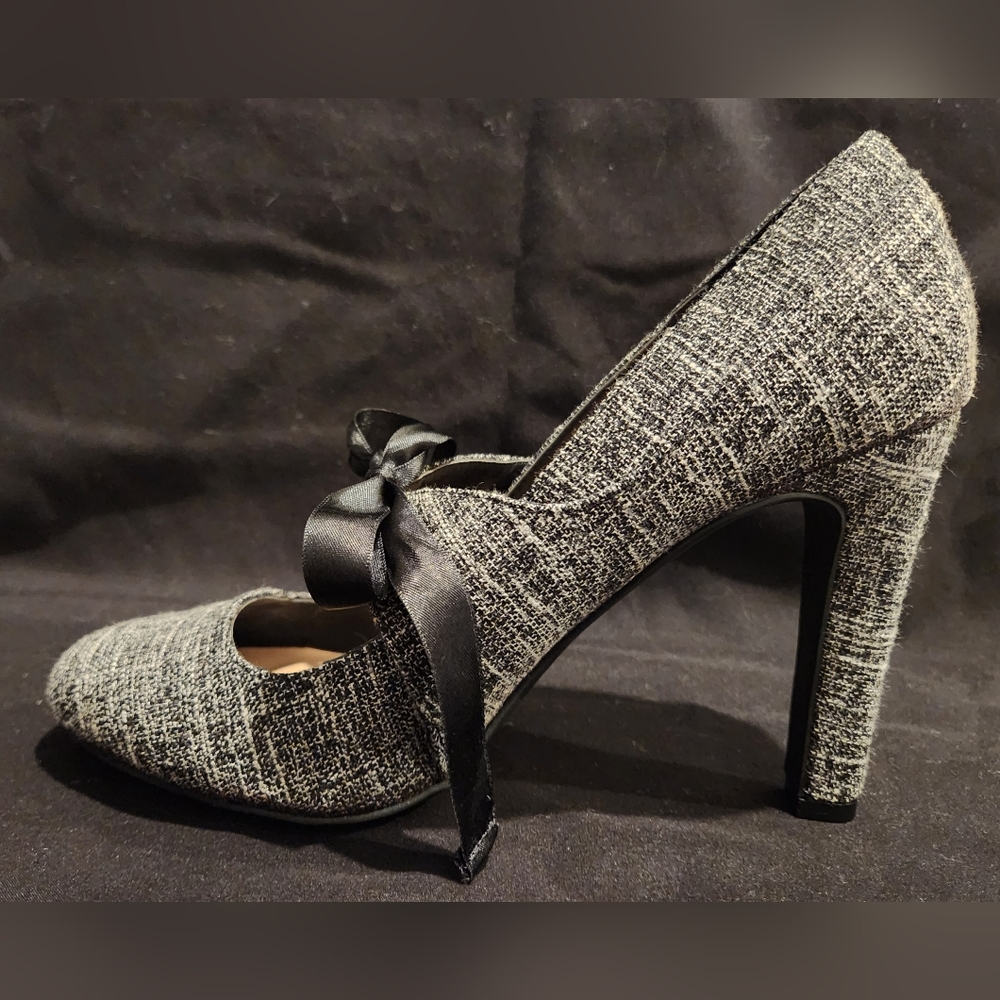 Kelly & Katie Ribbon Tie Heel
